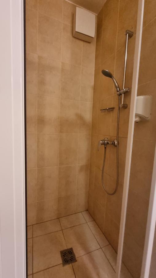 Relax Wellness Apartman Hajdúszoboszló Apartamento Exterior foto